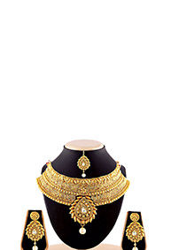 Beautiful Bangles, Necklace Sets, Jute & Art Silk Clutch Circular Lehenga Cholis & more. Buy Now!